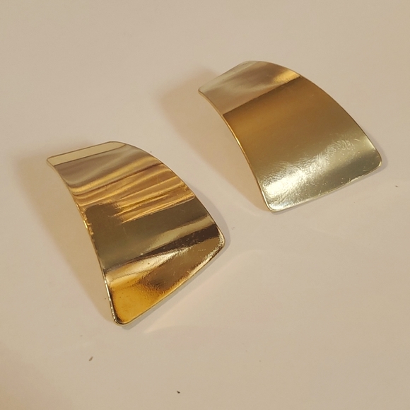 Goldtone Geometric Shaped Pierced Earrings - Picture 2 of 5